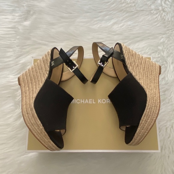 NEW in Box-MICHAEL KORS Penelope Canvas Wedges 10 - Picture 2 of 6